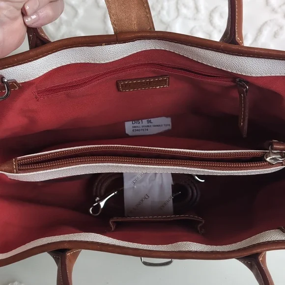 Dooney & Bourke Archives-Pebble Leather Tuck Lock Tote-White/British Tan NEW - Picture 13 of 15